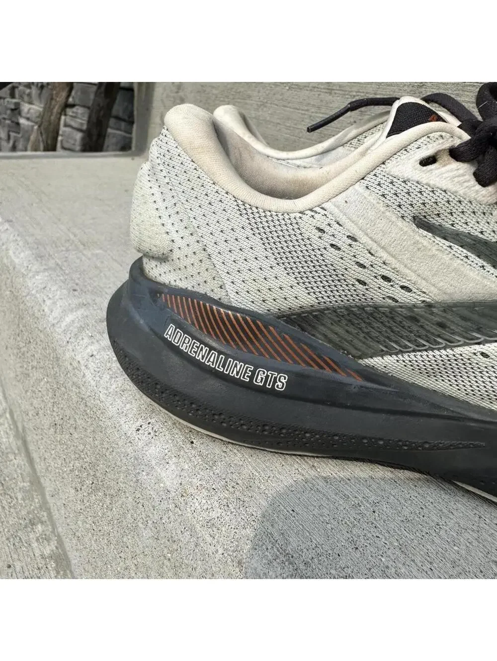 Brooks Adrenaline GTS 24